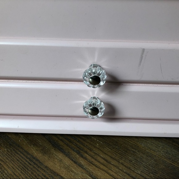 Pink jewelry box with crystal knobs - Picture 2 of 8